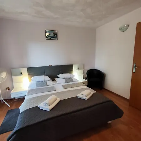 Flora Apartman Medulin