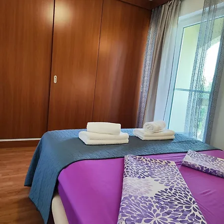 Flora Apartmán *
