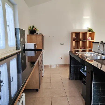 Flora Appartement *