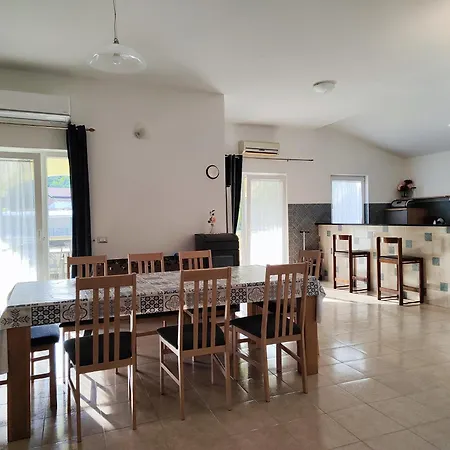 Apartmán Flora *
