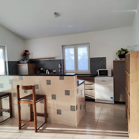 Flora Apartman Medulin