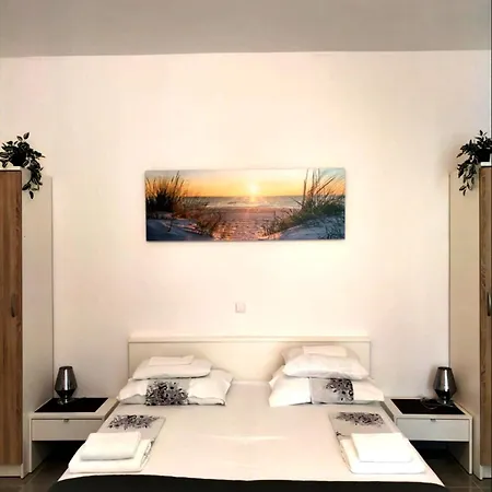 Flora Apartment