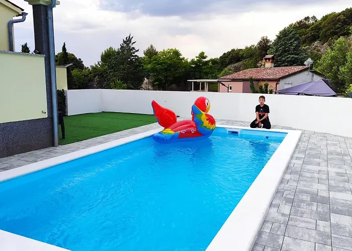 아파트 Flora 메덜린